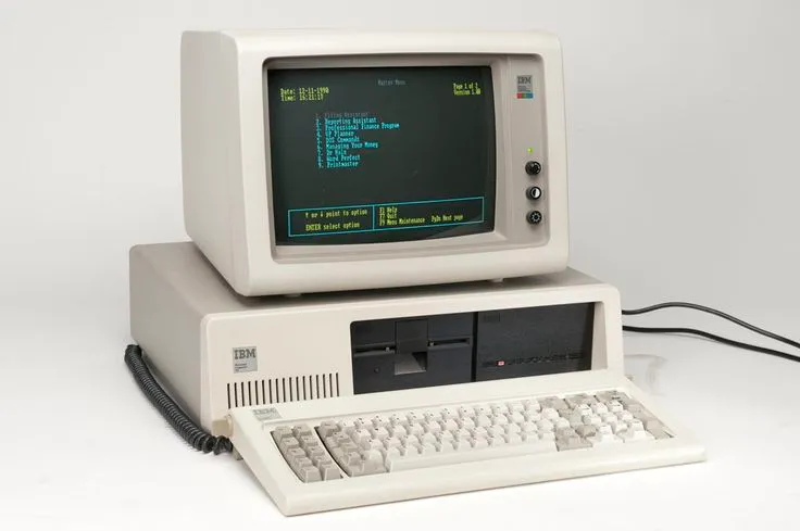 A picture of the IBM 5150, equipped with 64 kilobytes of ram, a floppy disk and a 1 core 0.8khz processor, was first manufactured in 1981
